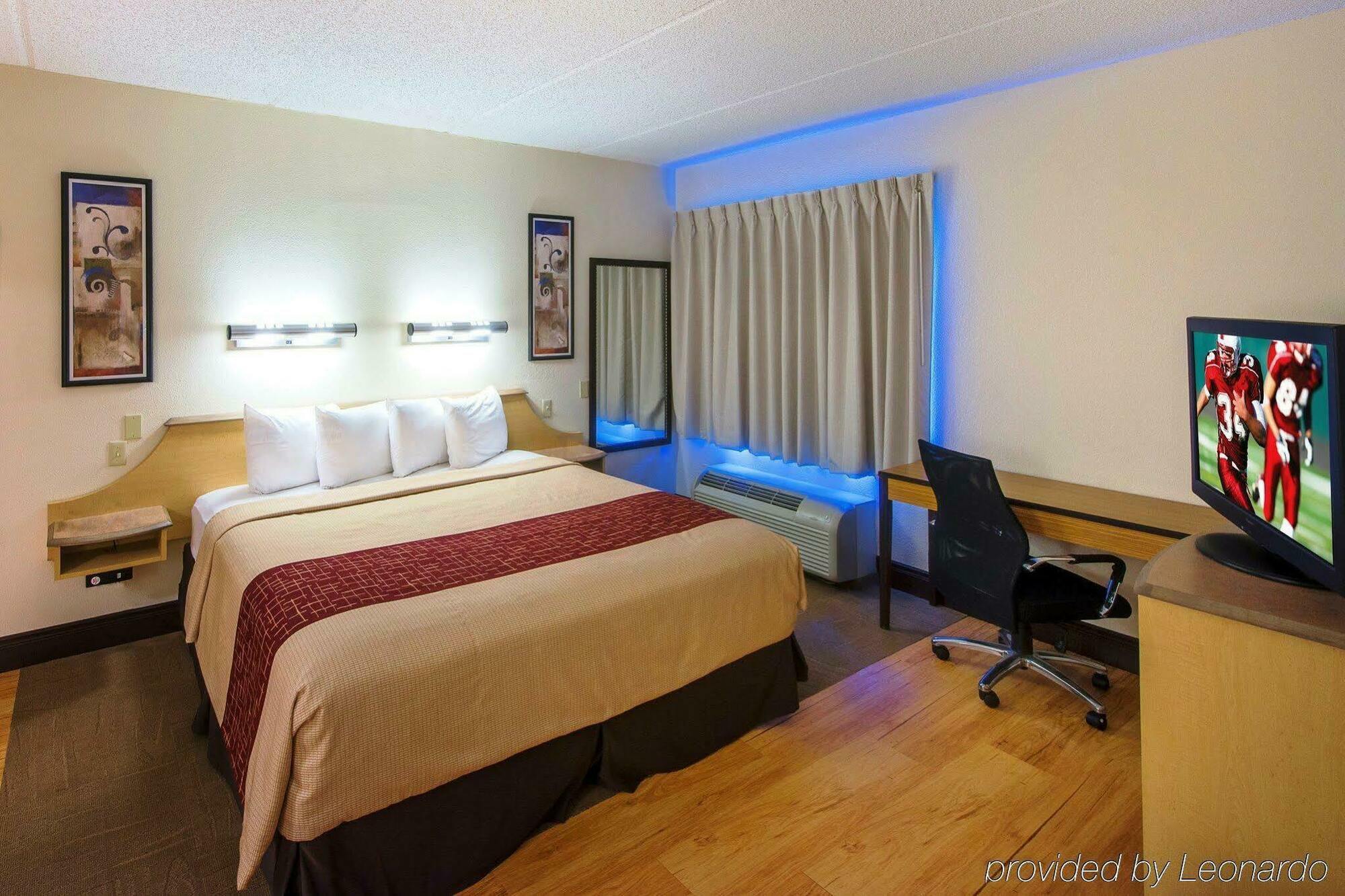Red Roof Inn Plus+ Jacksonville - Southpoint Exterior foto